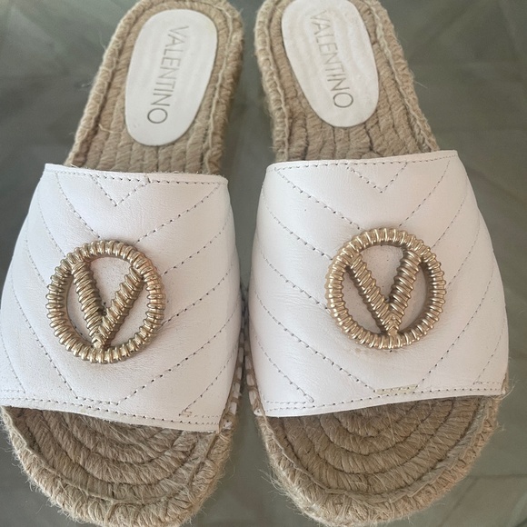 VALENTINO BY MARIO VALENTINO CLAVEL LEATHER SANDAL - Picture 1 of 5